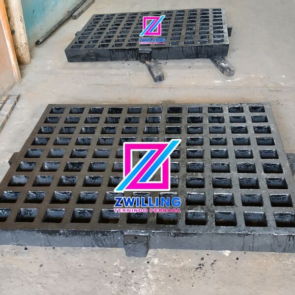 Besi Grill Tutup Got Selokan