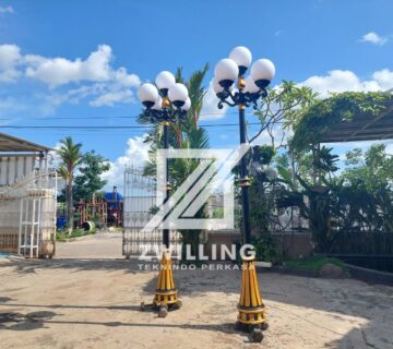 tiang lampu unik