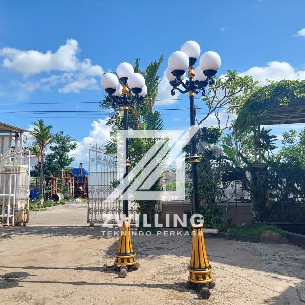 tiang lampu unik