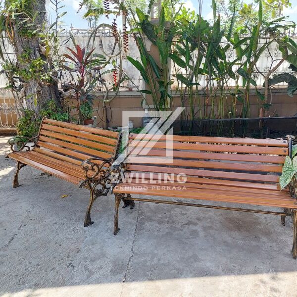 kursi teras panjang besi