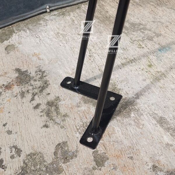 Kaki meja unik minimalis