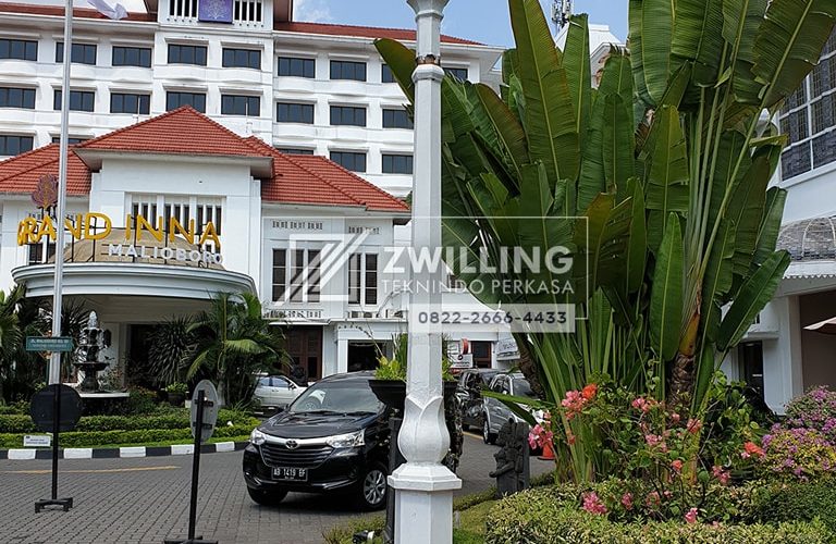 Proyek Tiang Lampu Hotel Yogyakarta