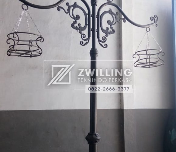 proyek tiang lampu taman jakarta