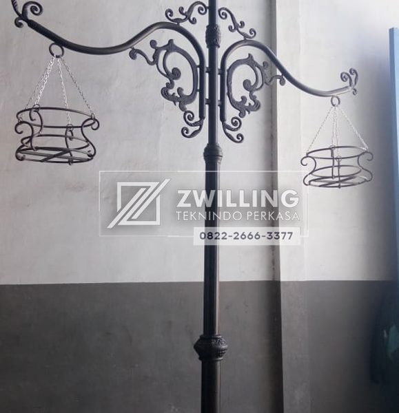 proyek tiang lampu taman jakarta