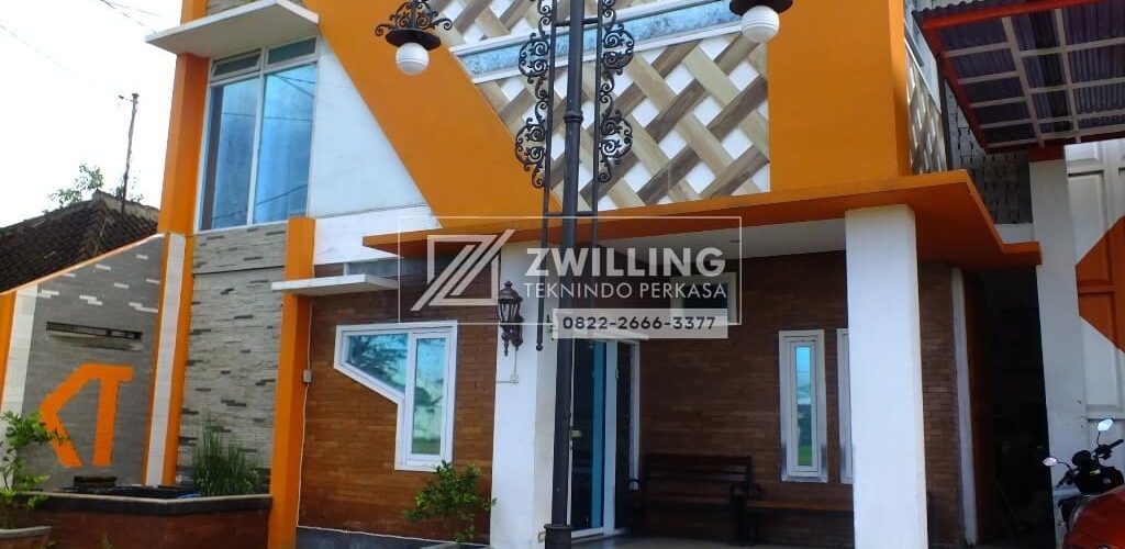 tiang-lampu-ornamental-ganda (2) tiang lampu ornamental ganda (2)