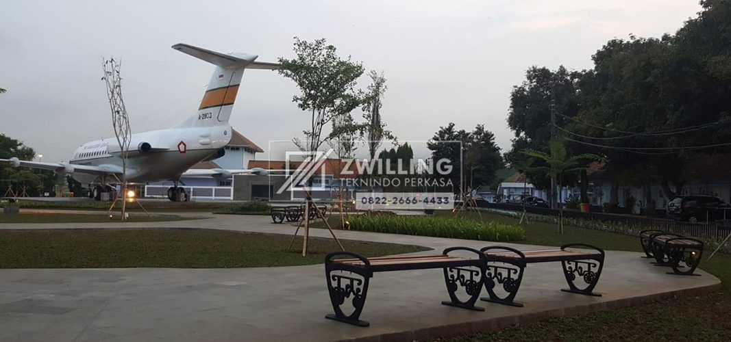 bangku-antik-taman-halim-(5)