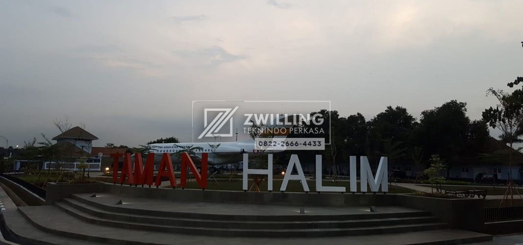 bangku-antik-taman-halim-(6)