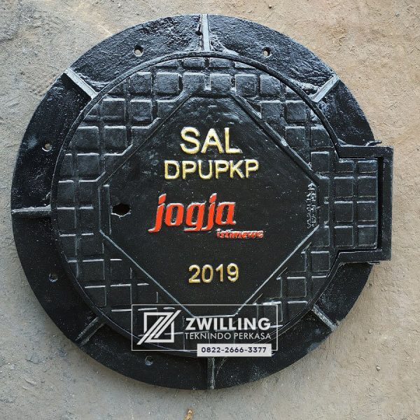 manhole cover jogja 2019