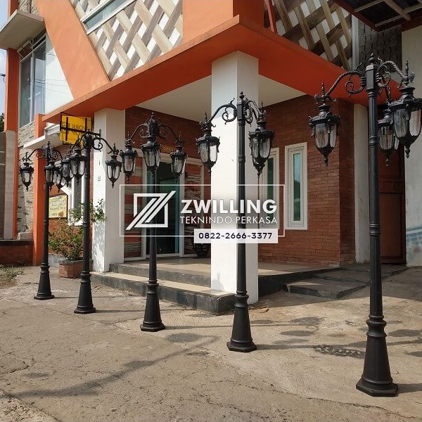 tiang lampu taman antik