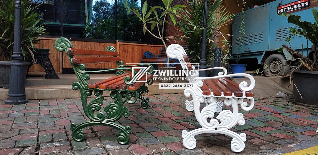 Kursi Taman Unik Model Ukel