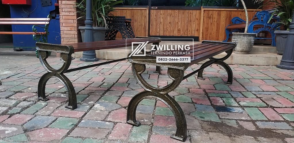 Kursi Minimalis Tapal Kuda