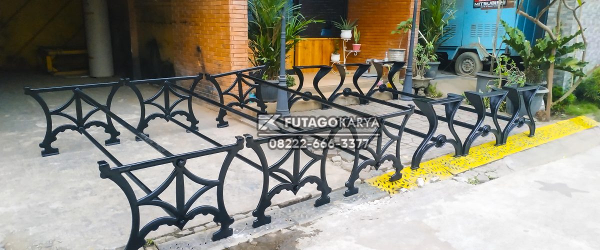 Dudukan Meja Café Minimalis 2