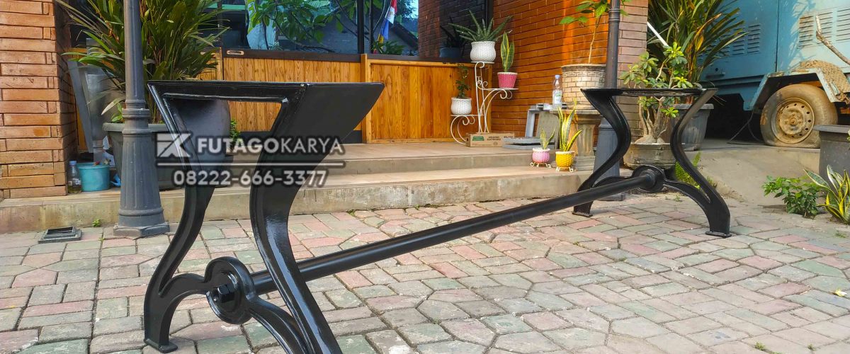 Dudukan Meja Café Minimalis 3