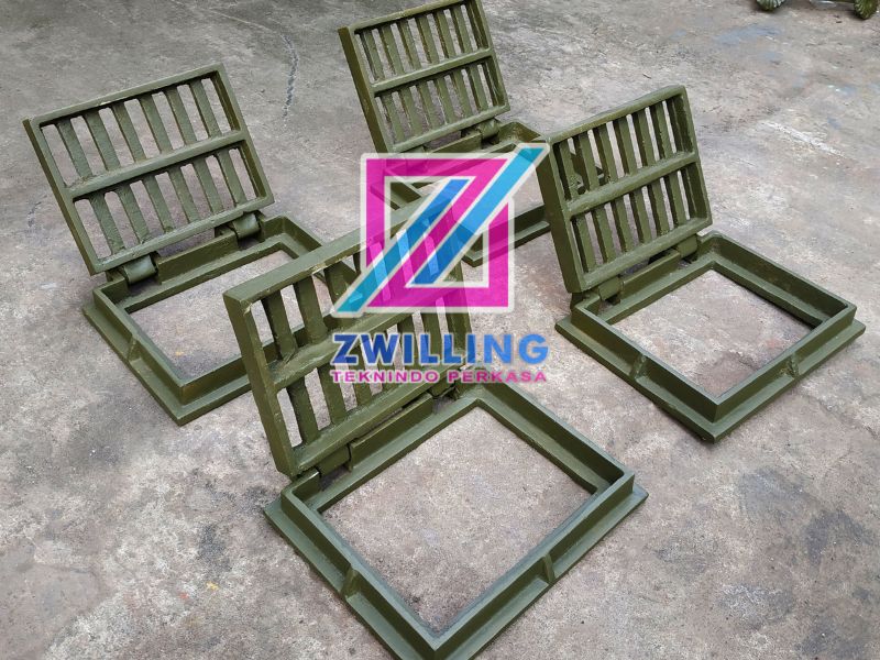 Besi Penutup Selokan Air