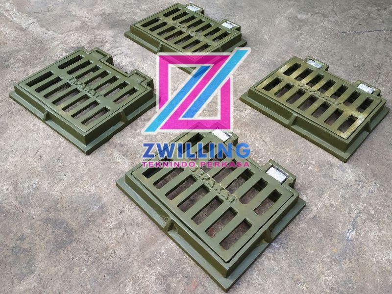 Besi Penutup Selokan Air