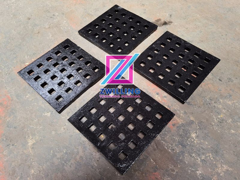 Besi Penutup Selokan