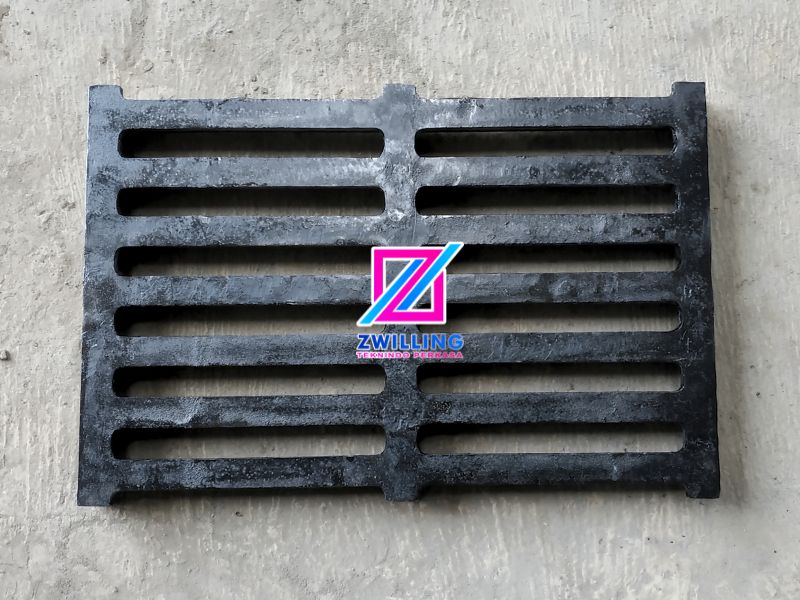 Tutup Selokan Besi Drainase