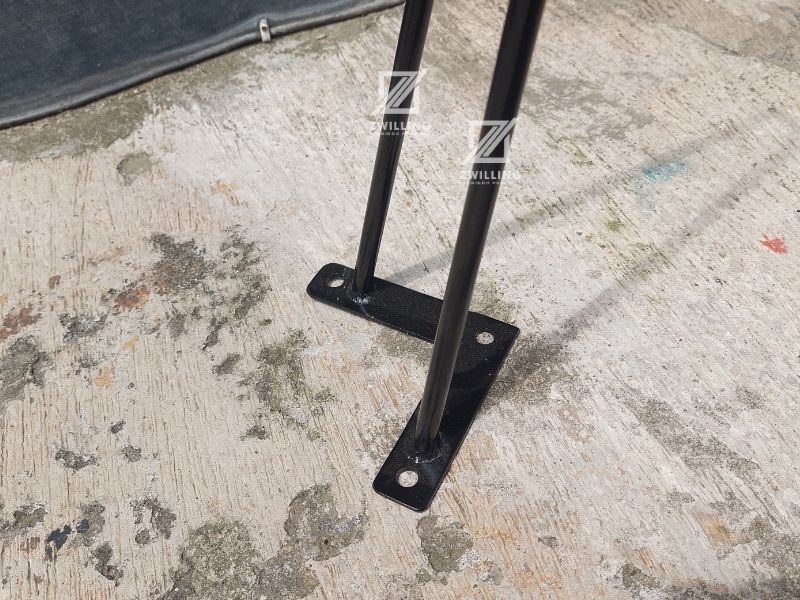 Kaki Meja Besi Hairpin